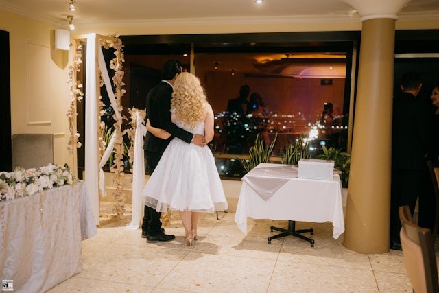 360 photo booth vs. mirror photo booth- orama production